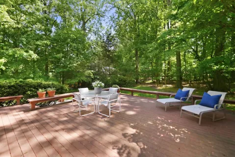 Contact Agent | 11815 Beekman Place, Rockville, MD 20854