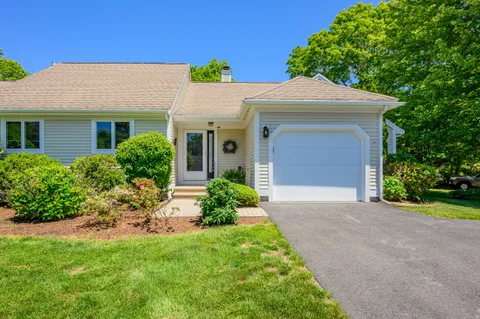 $579,000 | 1 Sandview Terrace, Mashpee, MA 02649