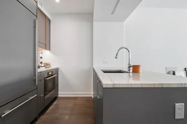 $4,000 | 205 Water Street, Unit 2E | DUMBO