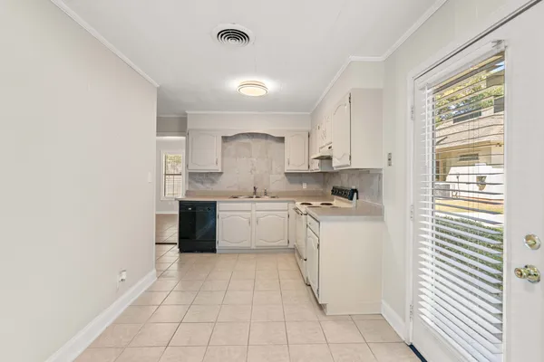 $1,600 | 2240 11th Street, Unit D, Mandeville, LA 70471