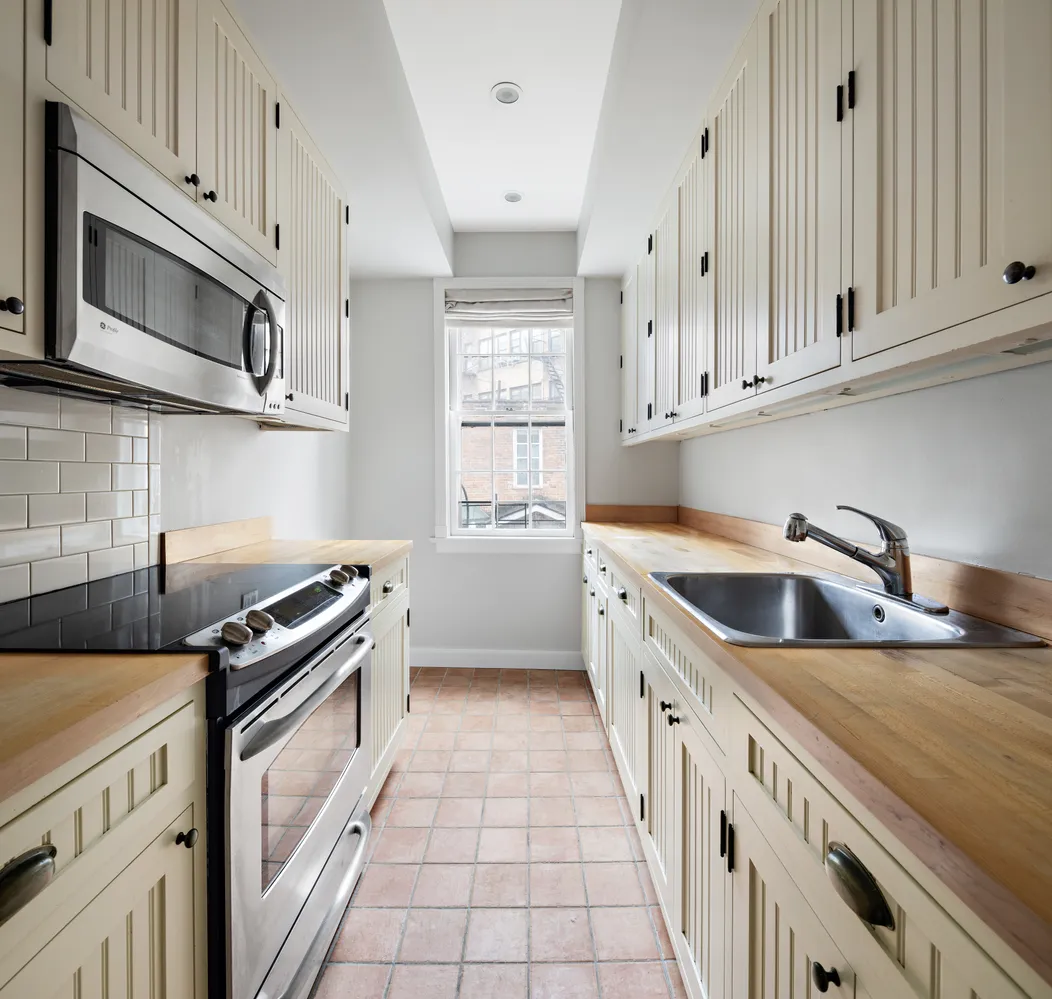 $5,495,000 | 10 Bedford Street | West Village