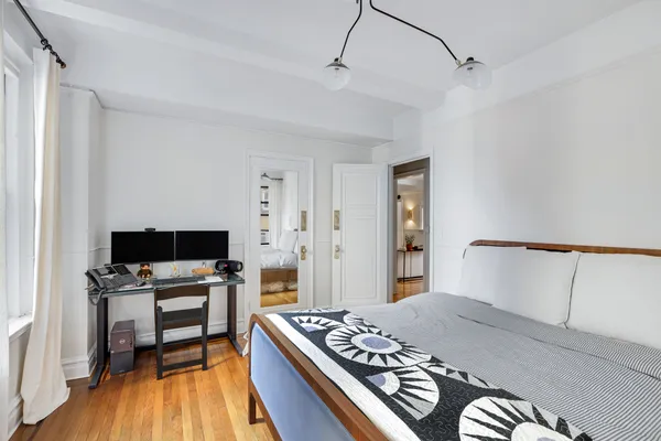 $4,600 | 321 West 90th Street, Unit 6F | Upper West Side