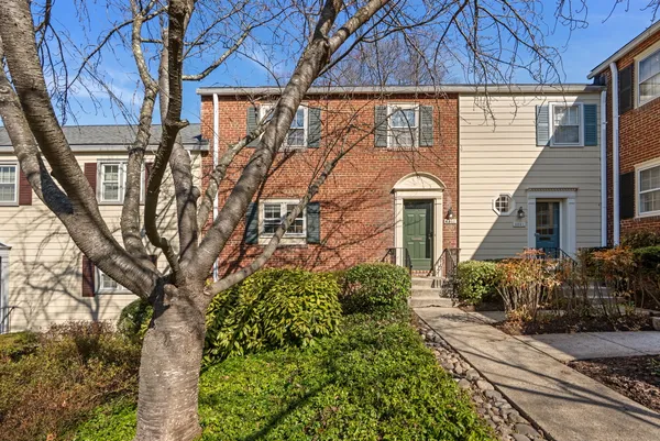 $895,000 | 4843 Willett Parkway, Unit 83, Chevy Chase, MD 20815