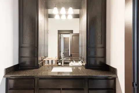 $580,000 | 406 Fenn Street, Houston, TX 77018