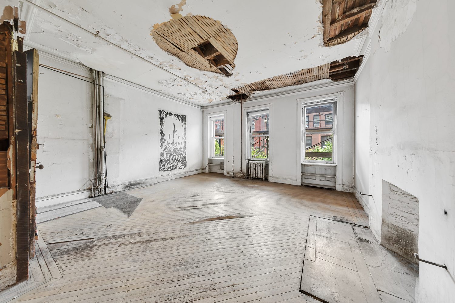 55 West 71st Street Manhattan, NY 10023 - Photo 7 of 11 a view of empty room with wooden floor