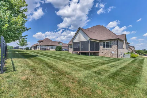 $840,000 | 1484 Overlook Point, Clarksville, TN 37043