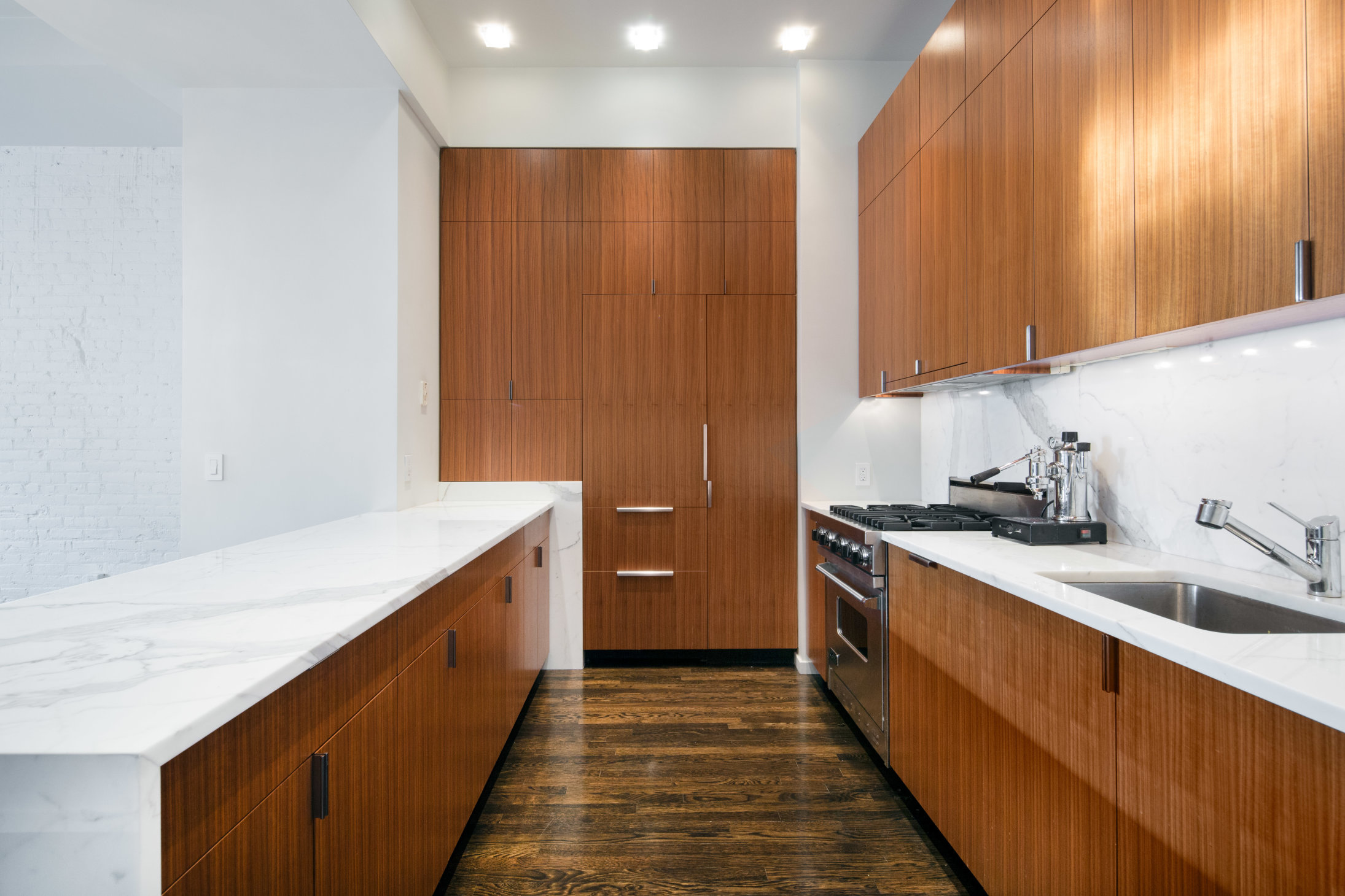 252 7th Avenue, Unit 8T Manhattan, NY 10001 - Photo 3 of 6