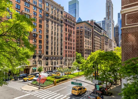 $5,250,000 | 580 Park Avenue, Unit 3A | Lenox Hill