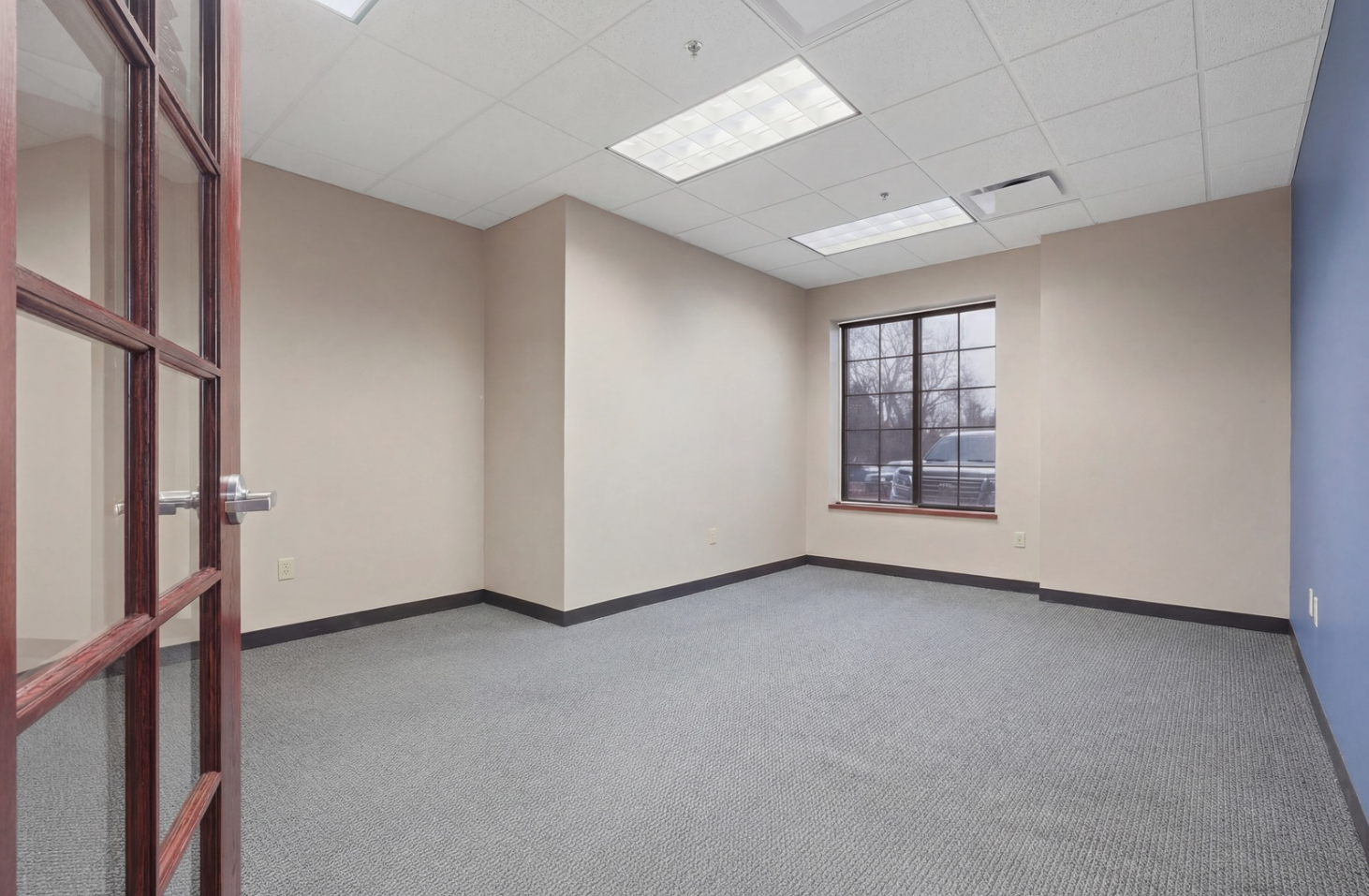 6475 Washington Street Gurnee, IL 60031 - Photo 44 of 45 an empty room with windows
