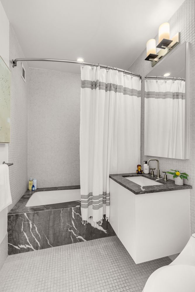 $2,250,000 | 210 Lafayette Street, Unit 9D | SoHo