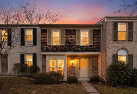$390,000 | 20017 Spur Hill Drive, Gaithersburg, MD 20886