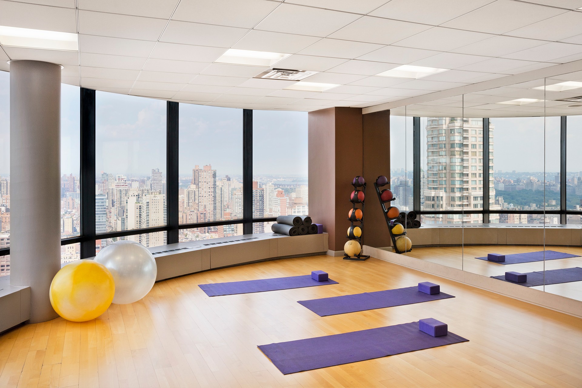 240 East 67th Street, Unit Undisclosed Manhattan, NY 10065 - Photo 13 of 16 Gallery Image 13