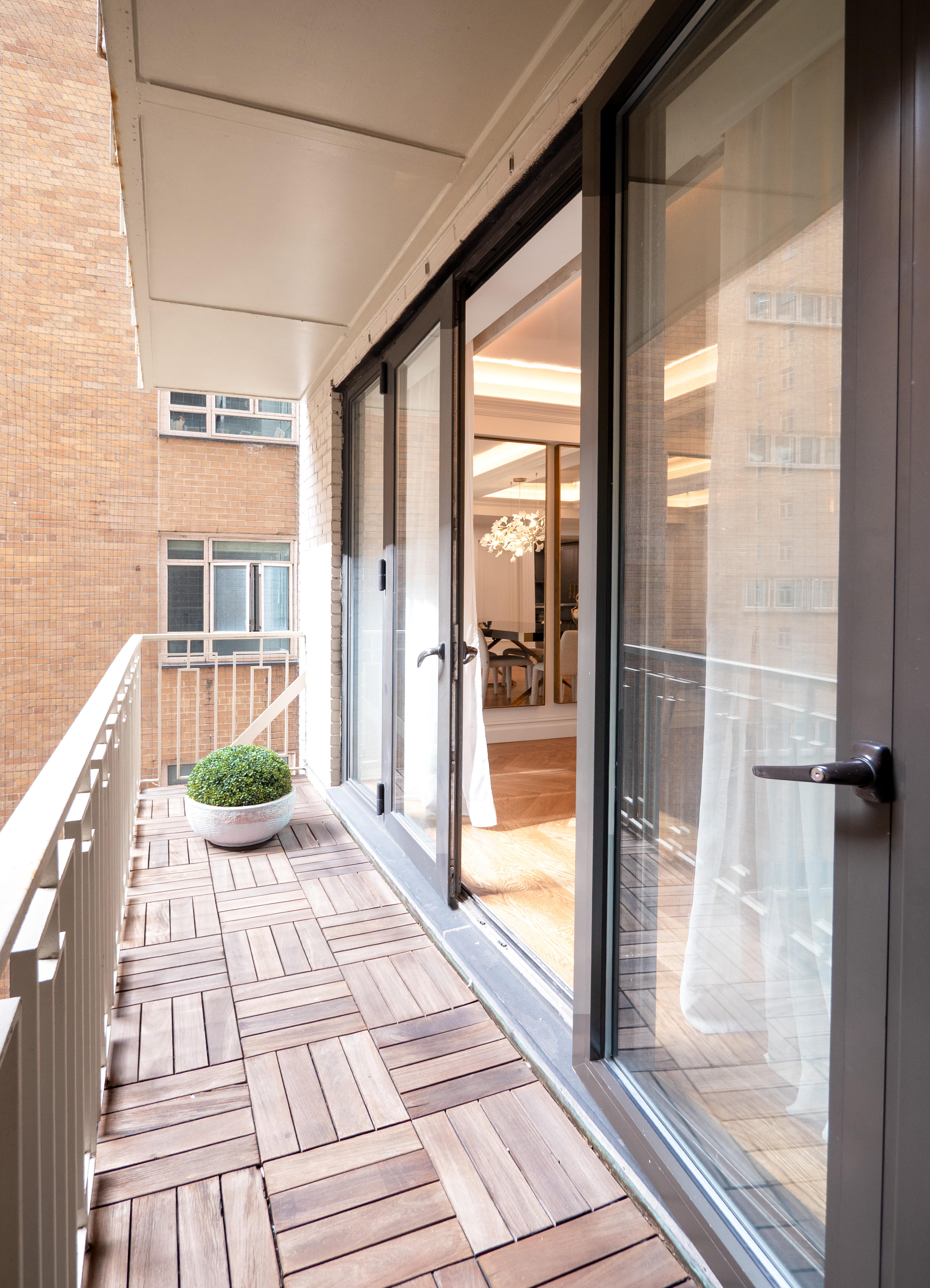 230 Central Park South, Unit 6DE Manhattan, NY 10019 - Photo 14 of 18 Gallery Image 14