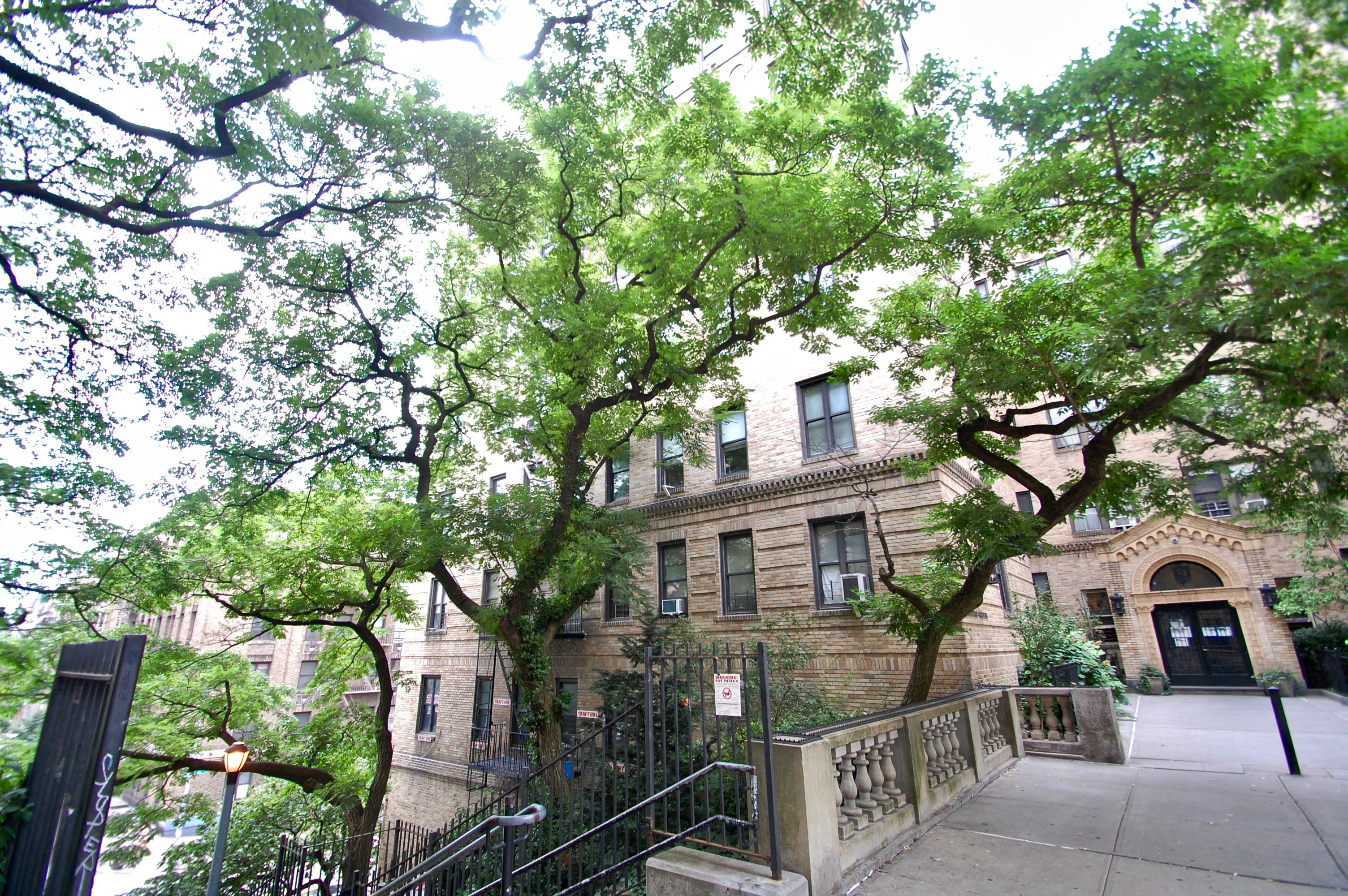 92 Pinehurst Avenue, Unit 1F Manhattan, NY 10033 - Photo 16 of 18