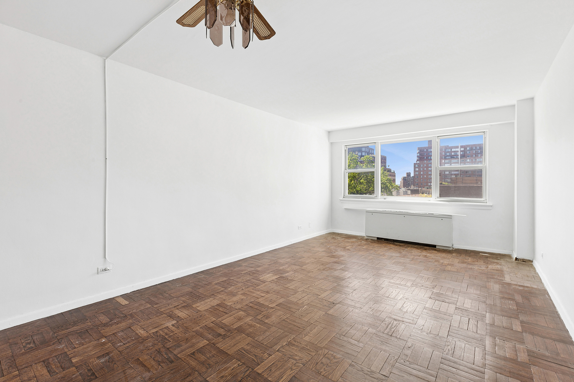 101 West 12th Street, Unit 10E Manhattan, NY 10011 - Photo 2 of 7