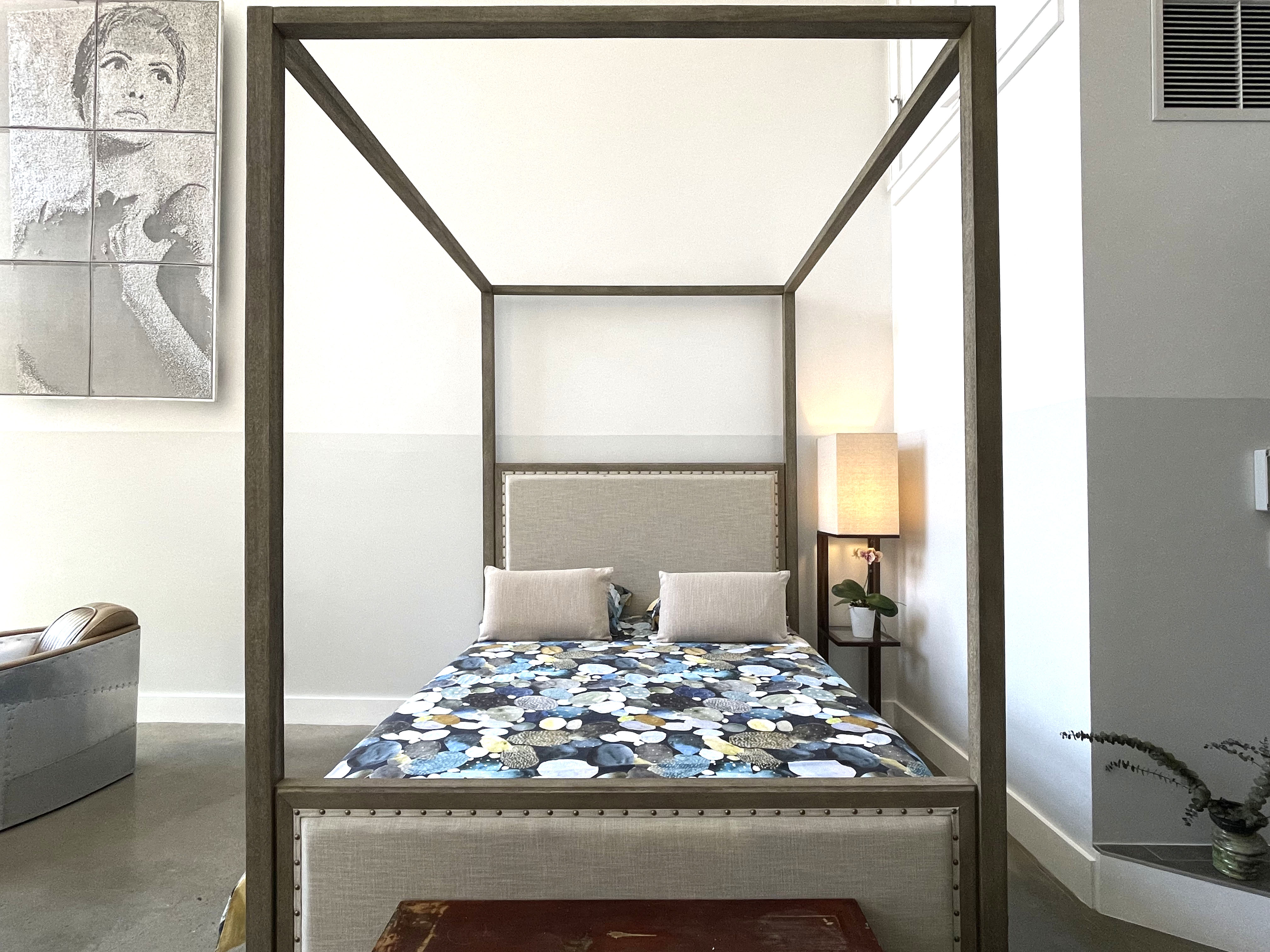 449 North 13th Street Philadelphia, PA 19123 - Photo 37 of 62 a bedroom with a bed and a window with the view of mirror
