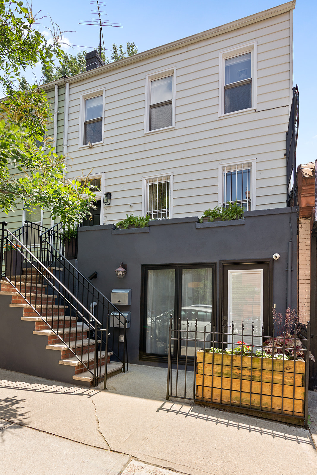 184 16th Street Brooklyn, NY 11215 - Photo 23 of 24