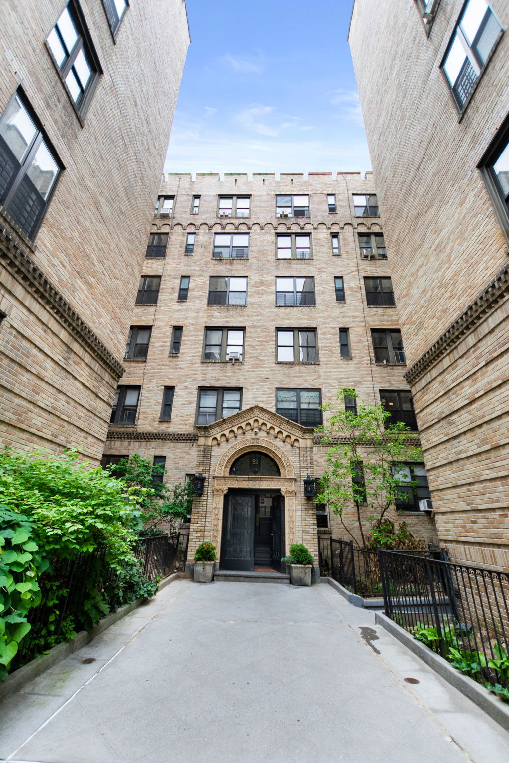 92 Pinehurst Avenue, Unit 1F Manhattan, NY 10033 - Photo 18 of 18