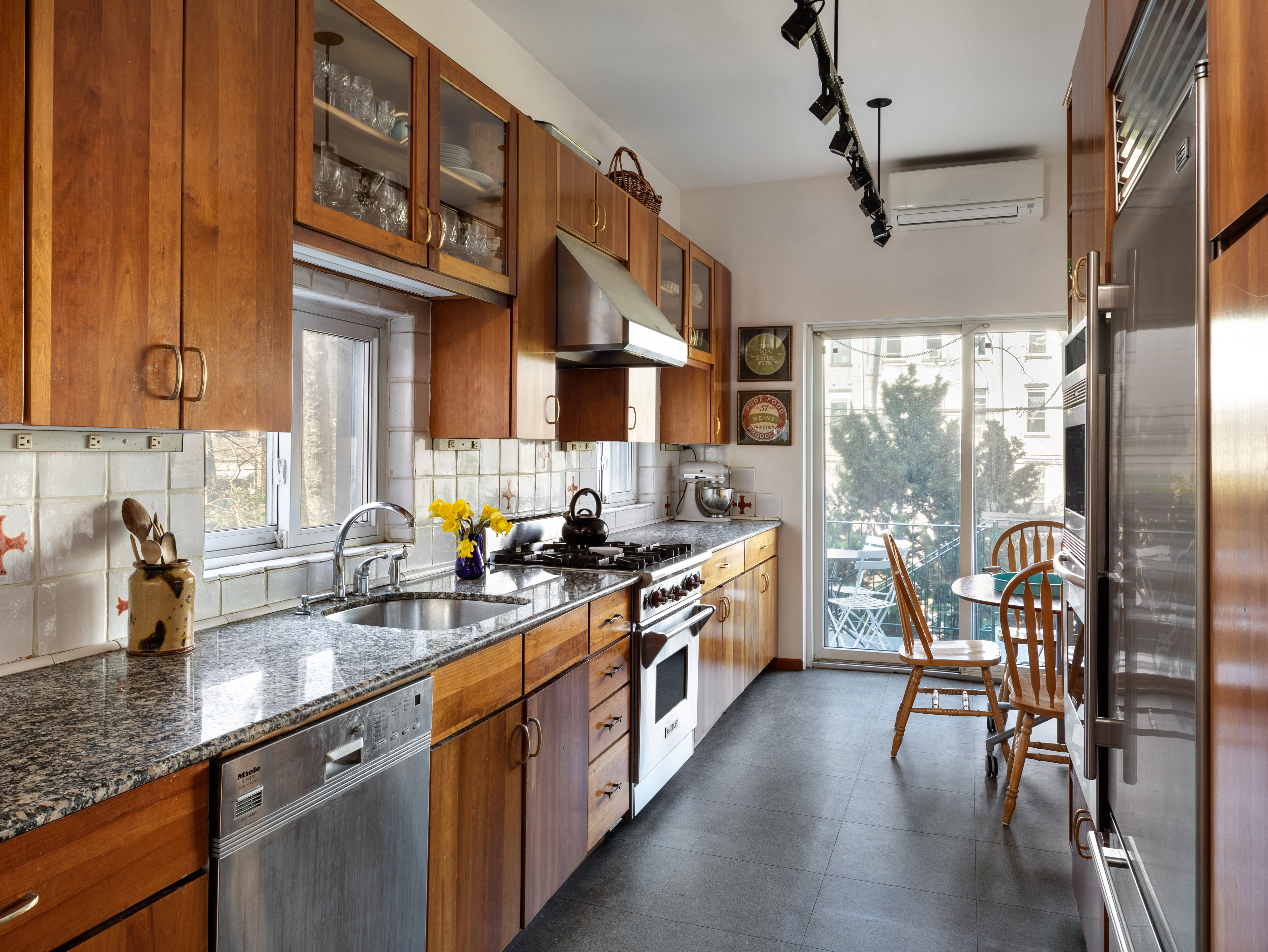 173 Prospect Place Brooklyn, NY 11238 - Photo 6 of 21