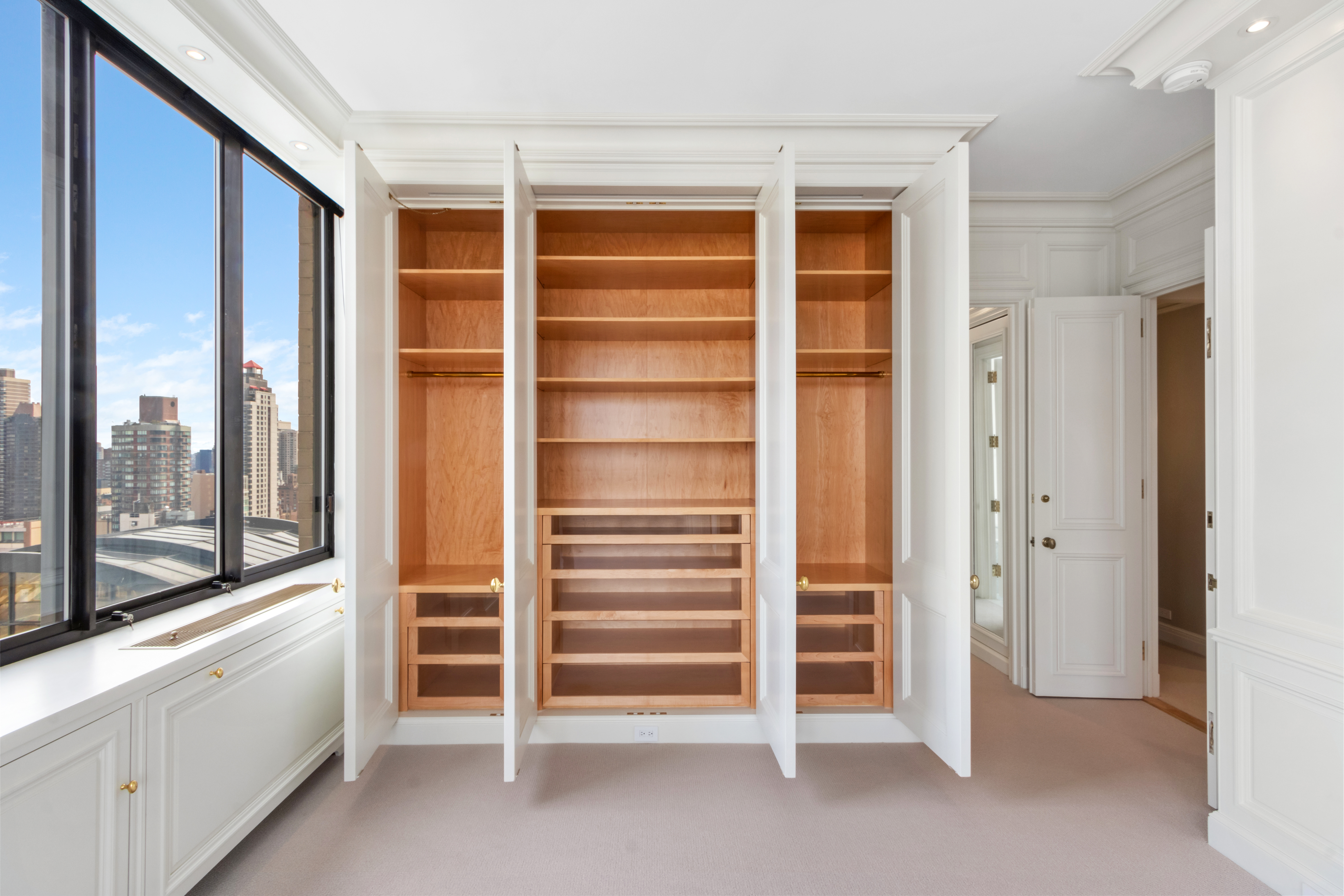 200-210 East 65th Street, Unit 27N Manhattan, NY 10065 - Photo 5 of 21