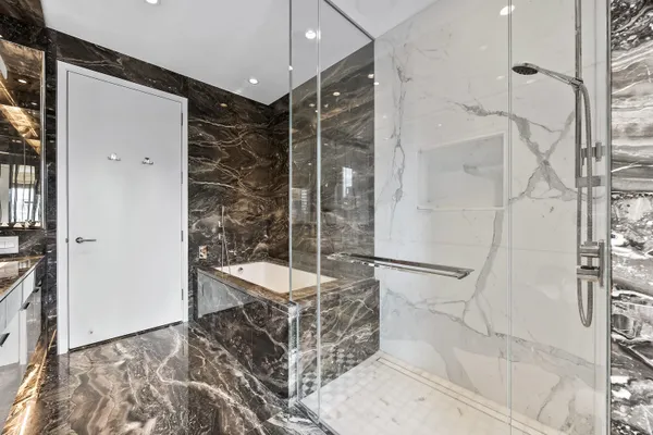 $6,999,000 | 217 West 57th Street, Unit 36D | Midtown Central