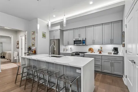 $725,000 | 731 St Charles Avenue, Unit 413, New Orleans, LA 70130