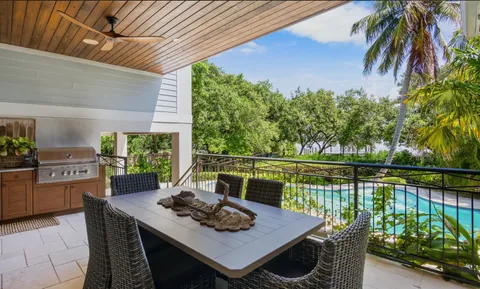 $4,400,000 | 220 North Harbor Drive, Holmes Beach, FL 34217