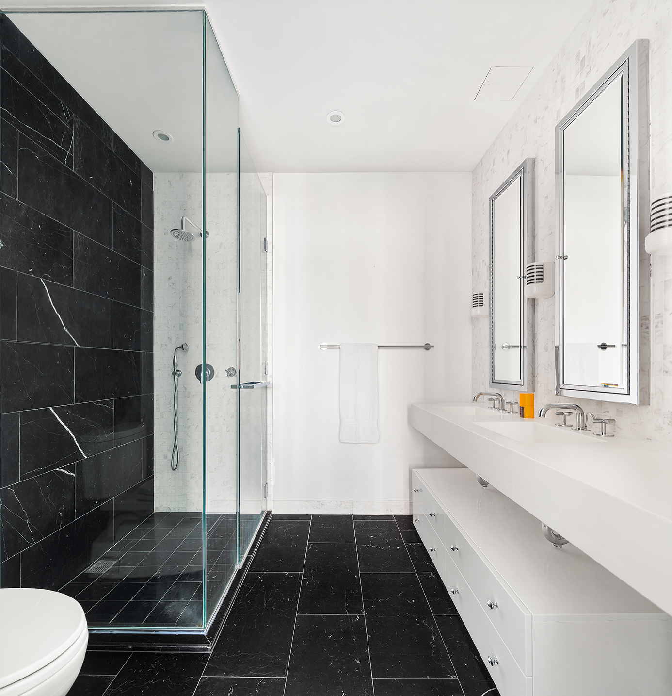 338 Berry Street, Unit 3A Brooklyn, NY 11249 - Photo 8 of 21