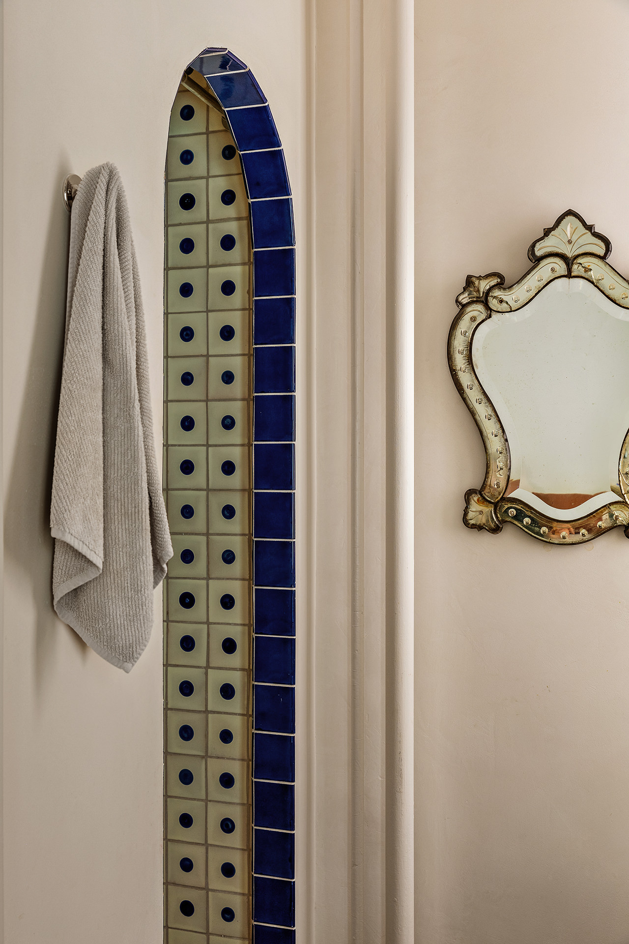 21 East 10th Street, Unit 7D Manhattan, NY 10003 - Photo 10 of 11 a view of a room with a tub