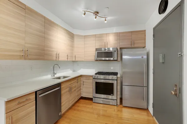$4,600 | 730 Lafayette Avenue, Unit 1L | Bedford-Stuyvesant