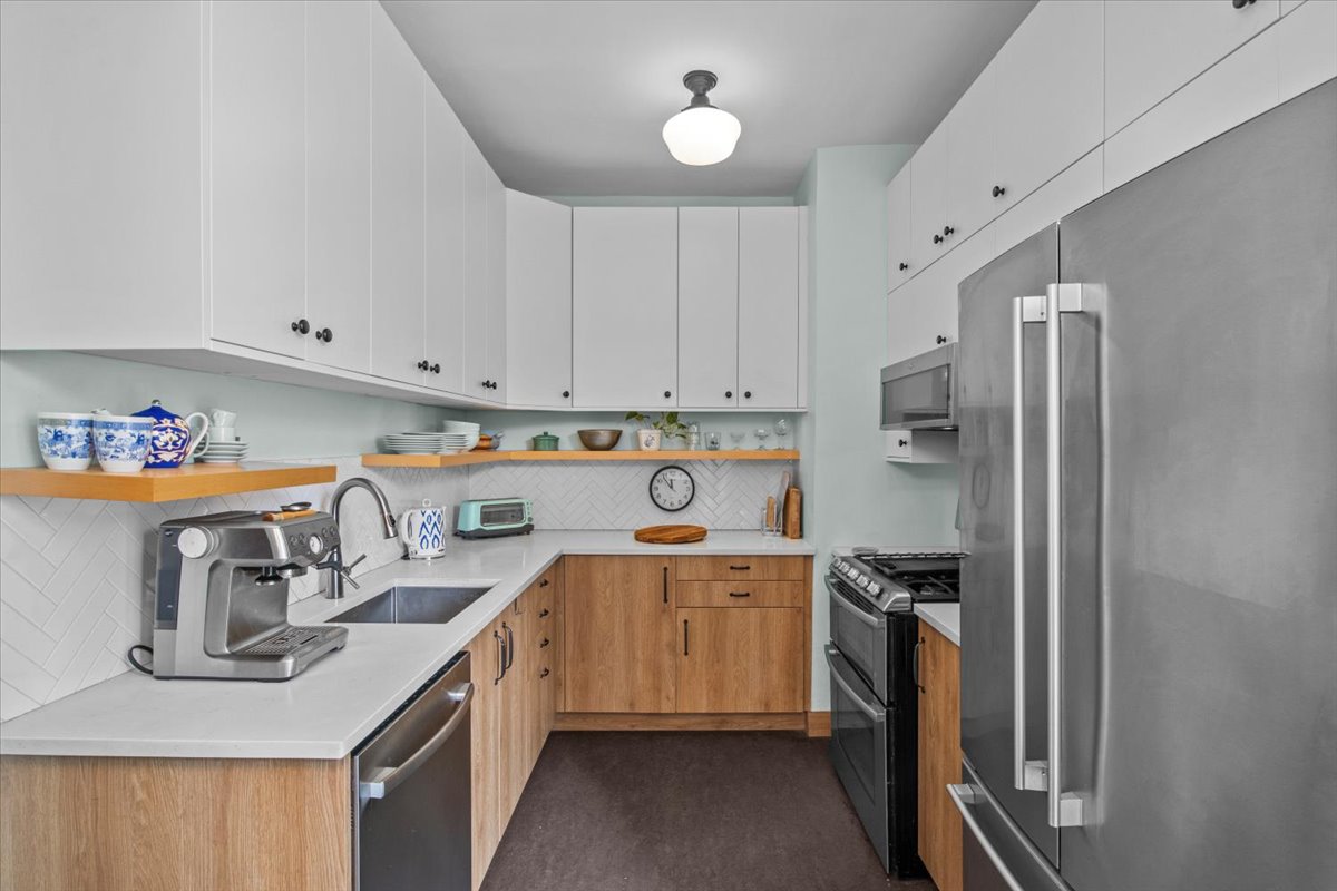 7101 Colonial Road, Unit R5A Brooklyn, NY 11209 - Photo 3 of 12