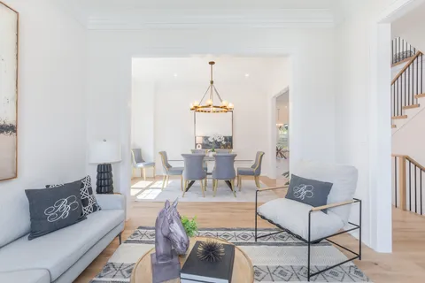 $2,295,000 | 8806 Walnut Hill Road, Chevy Chase, MD 20815