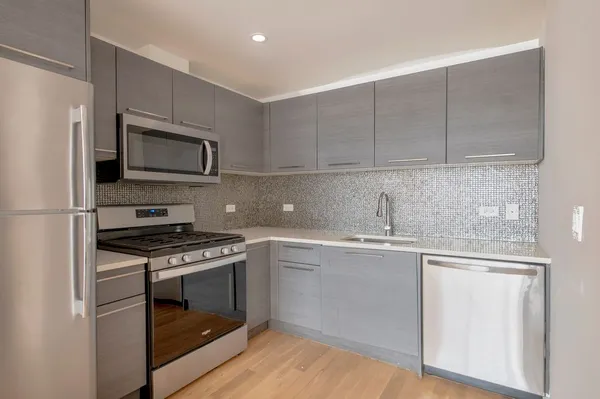 $4,400 | 11-15 Broadway, Unit 5W | Astoria