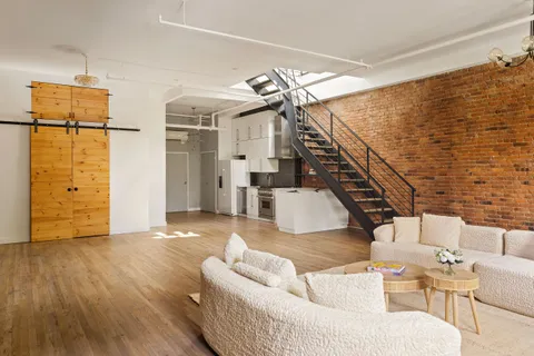 $1,950,000 | 272 Water Street, Unit 5R/6R | Financial District