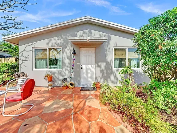 $630,000 | 381 Northeast 42nd Street, Oakland Park, FL 33334