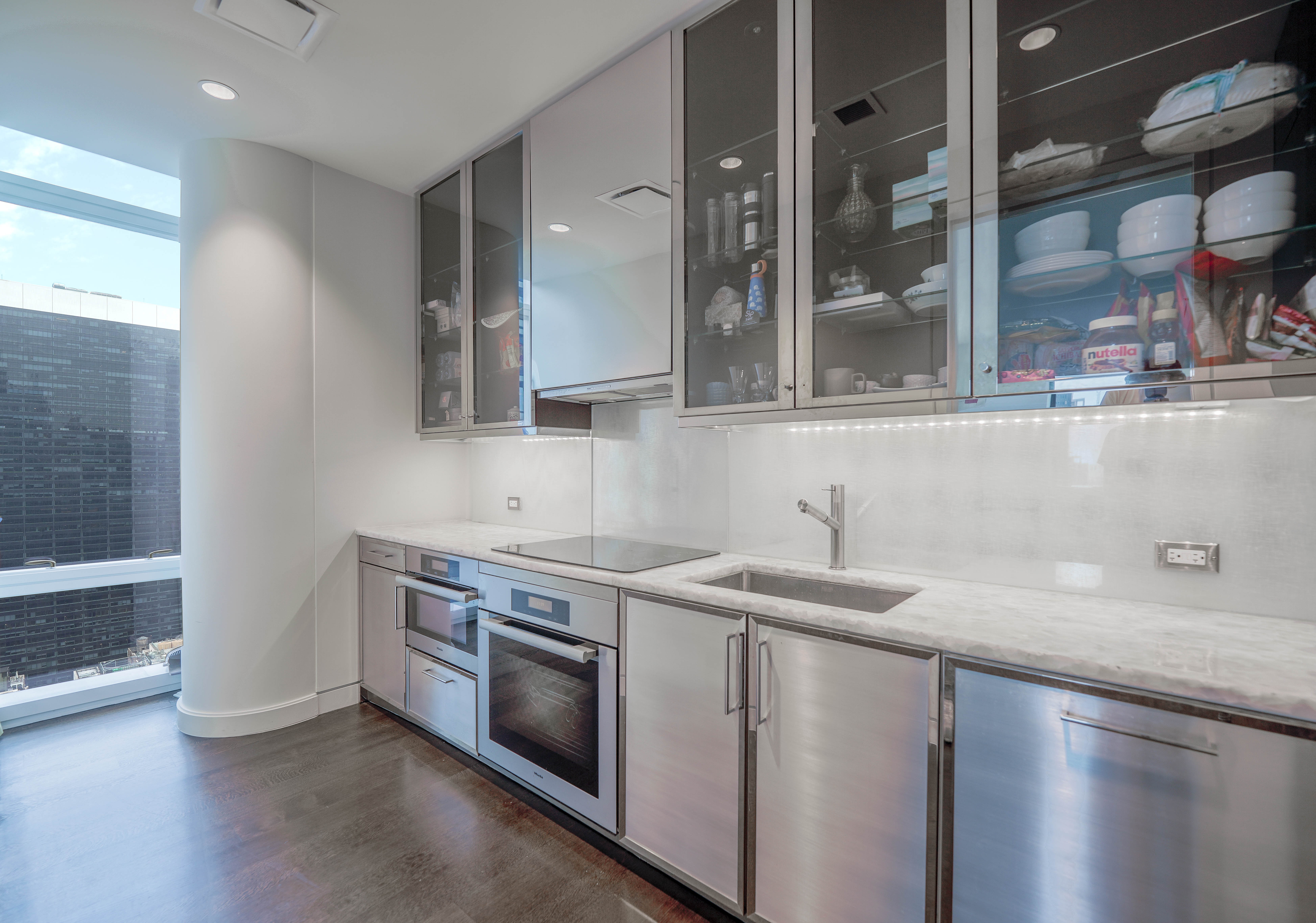 20 West 53rd Street, Unit 37B Manhattan, NY 10019 - Photo 4 of 10