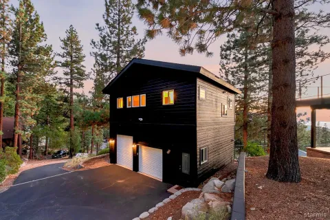 $2,980,000 | 3960 Saddle Road, South Lake Tahoe, CA 96150