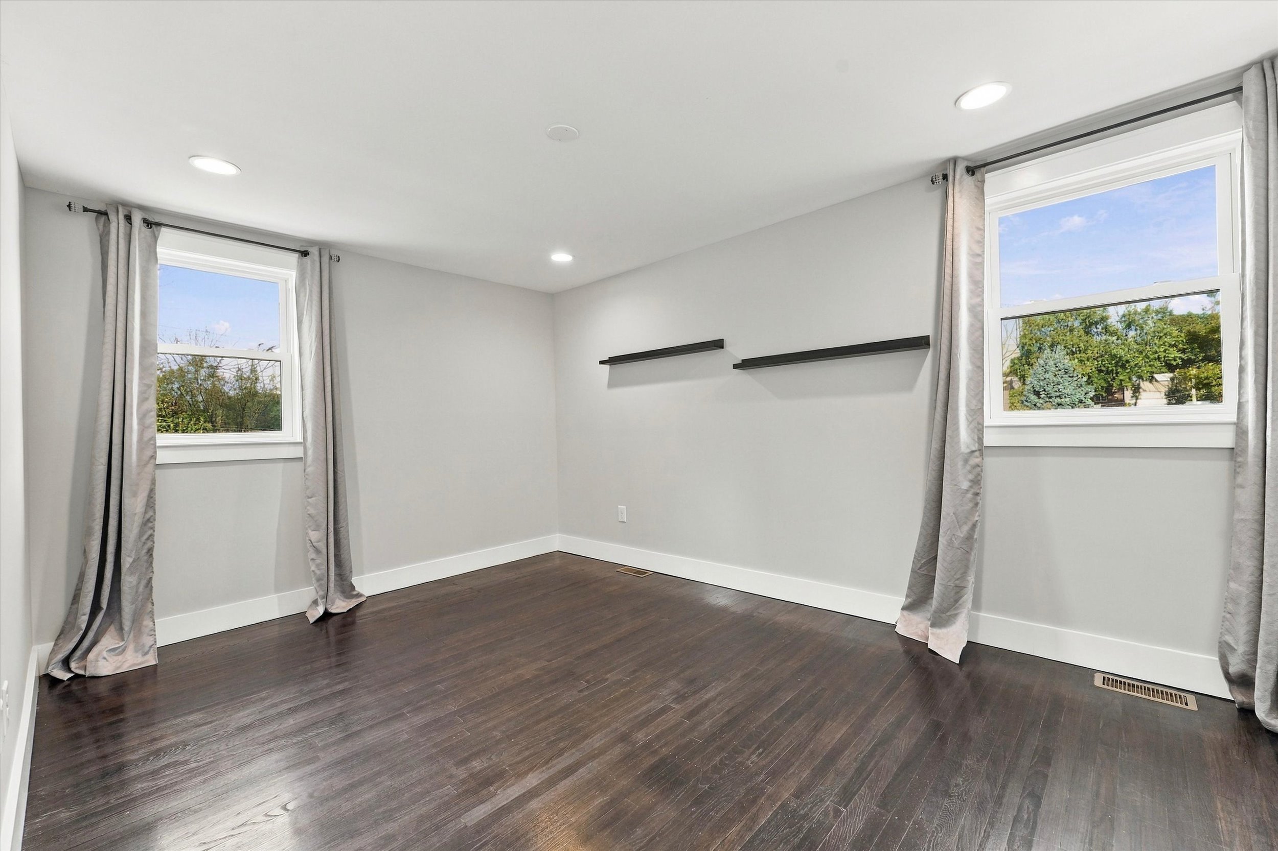 7242 Hill Road Philadelphia, PA 19128 - Photo 19 of 37 Gallery Image 19
