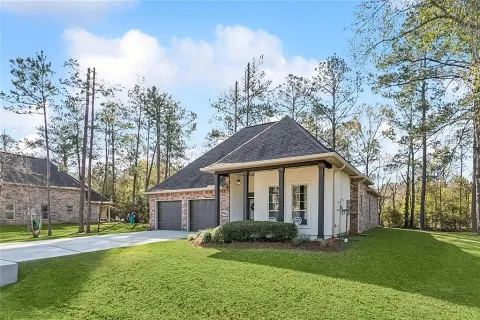 $355,000 | 112 Grand Lake Drive, Covington, LA 70435