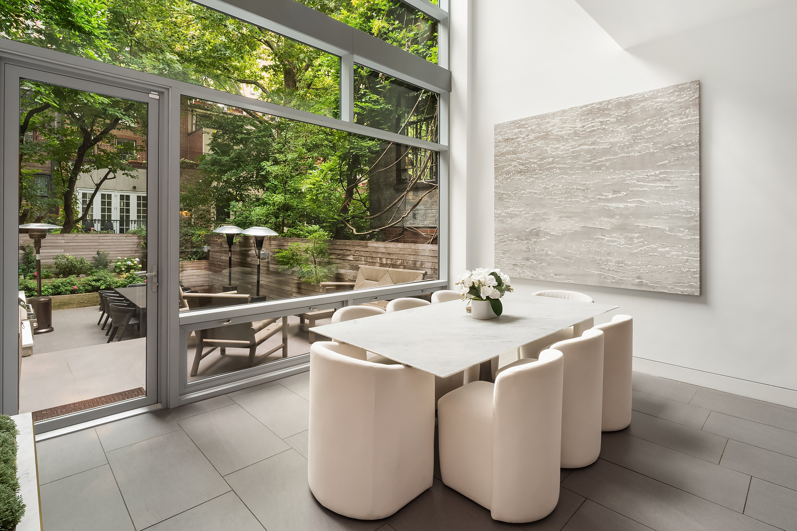450 West 25th Street Manhattan, NY 10001 - Photo 3 of 12 Gallery Image 3