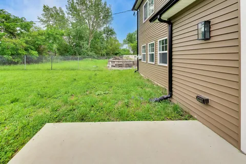 $335,000 | 13723 South Springfield Avenue, Unit 1, Robbins, IL 60472