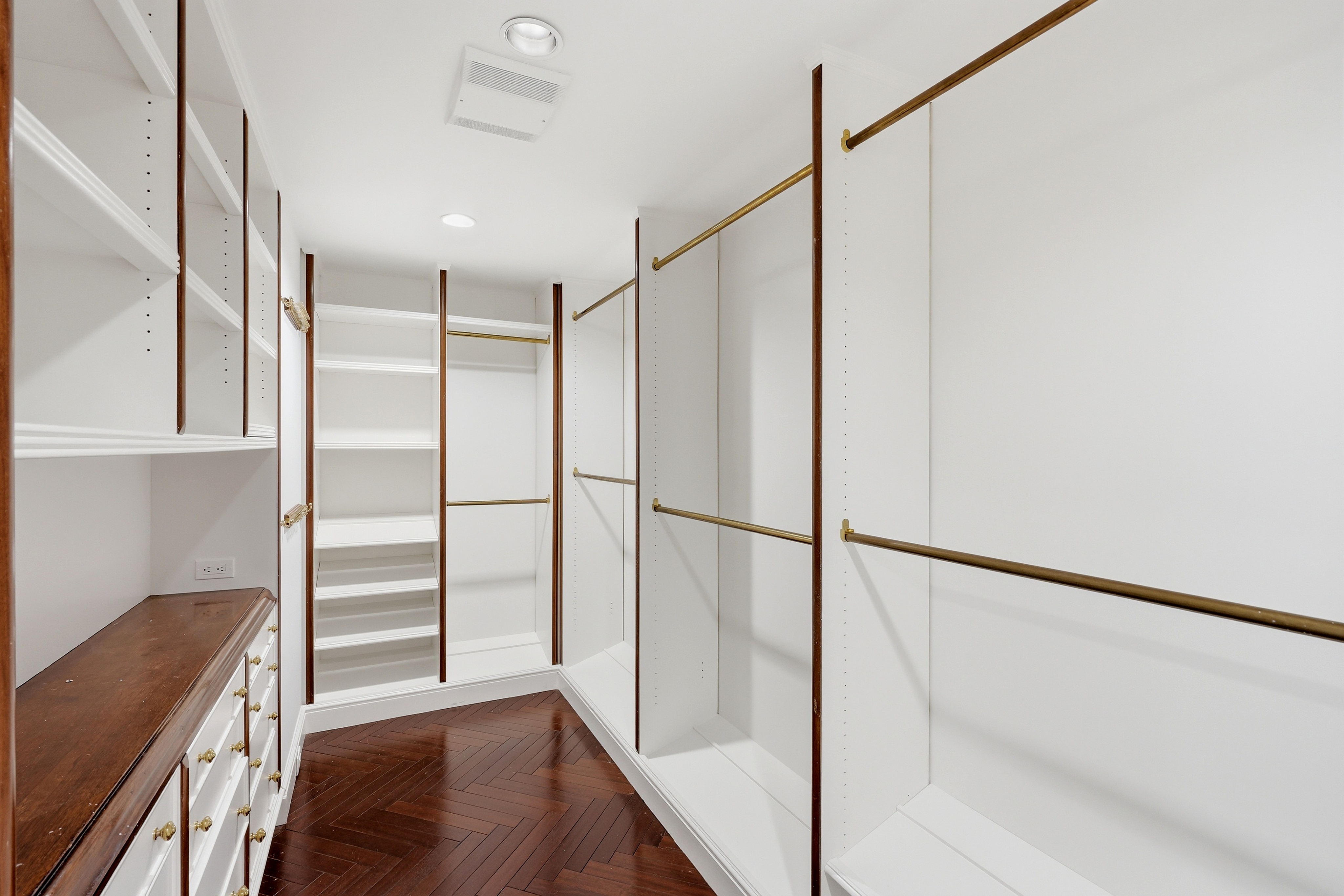 15 East 69th Street, Unit 7A Manhattan, NY 10021 - Photo 13 of 23 a view of walk in closet with empty racks
