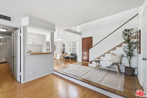 $1,180,000 | 12321 Ocean Park Boulevard, Unit 18, Los Angeles, CA 90064