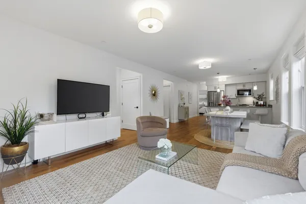 $1,350,000 | 82 Howard Street, Unit 1, Cambridge, MA 02139