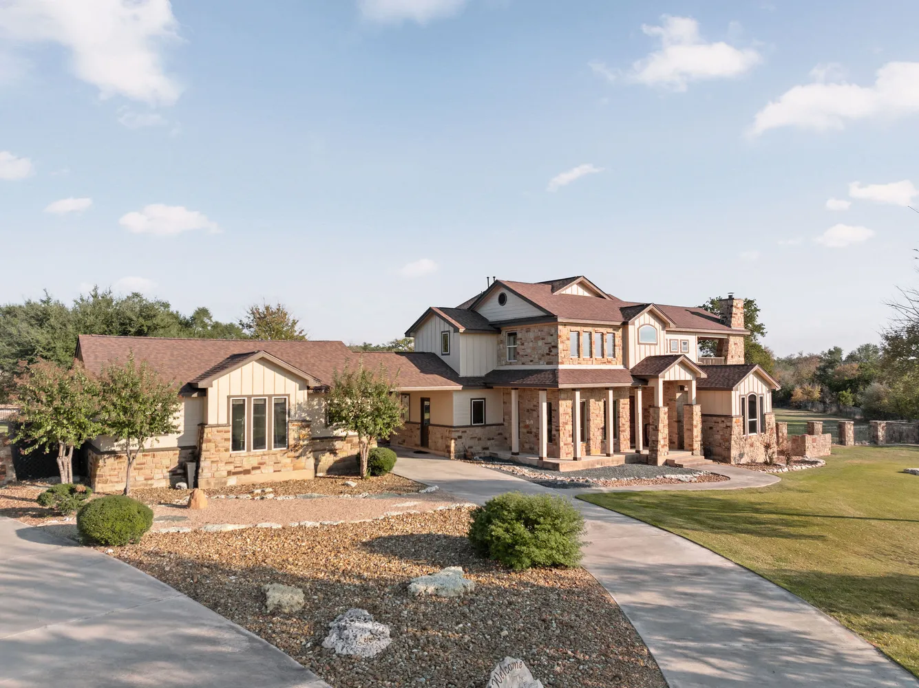 $1,285,000 | 309 Hacienda Place, Dripping Springs, TX 78620