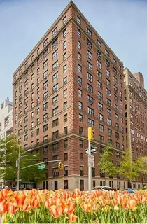 $675,000 | 1060 Park Avenue, Unit 3A | Upper East Side