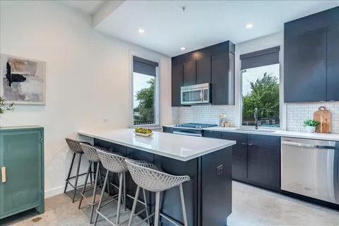 $610,000 | 1931 East 38th 1/2 Street, Unit 62, Austin, TX 78723