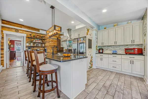$1,425,000 | 917 Dekalb Pike, Ambler, PA 19002