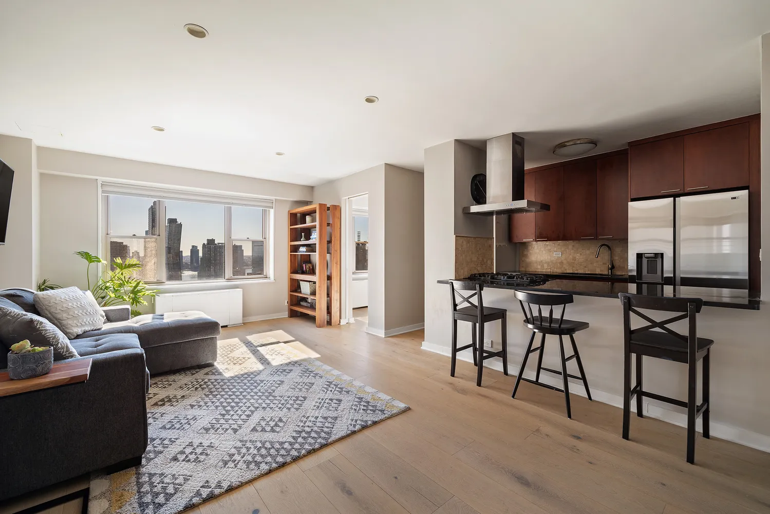 $775,000 | 137 East 36th Street, Unit 24C | Murray Hill