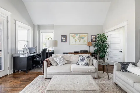 $899,000 | 5216 Illinois Avenue, Nashville, TN 37209